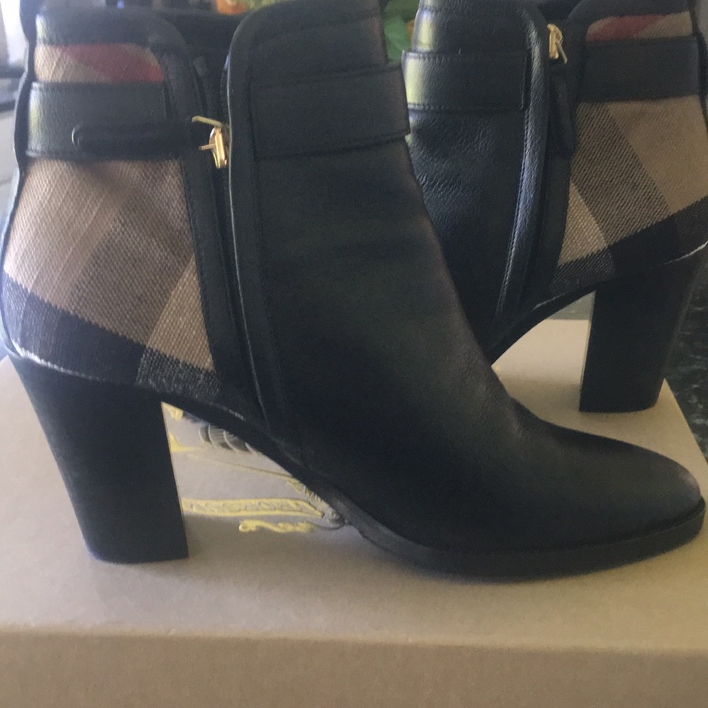 Beautiful Burberry Madelina75 Ankle Boot